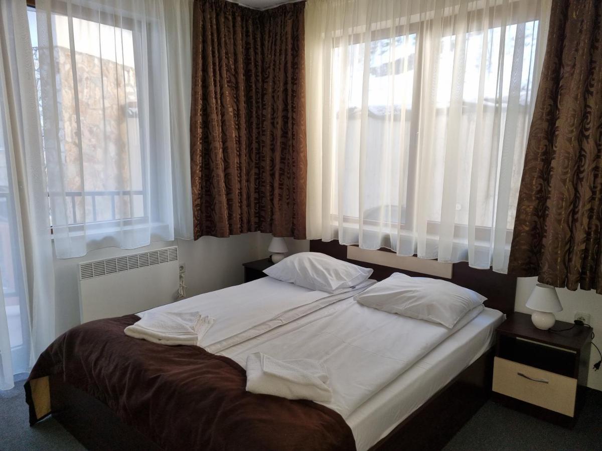 Grand Monastery Hotel Apartments Pamporovo Exterior photo