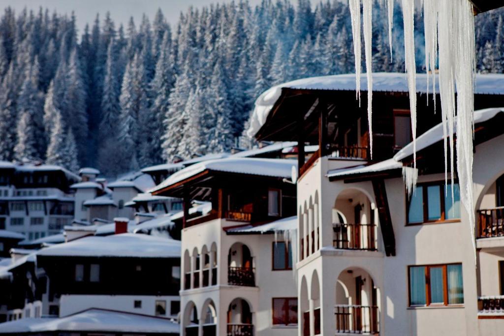 Grand Monastery Hotel Apartments Pamporovo Exterior photo